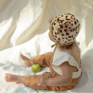 Briar Cheetah Bonnet
